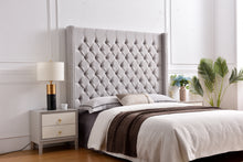 Load image into Gallery viewer, Wing headboard - Queen
