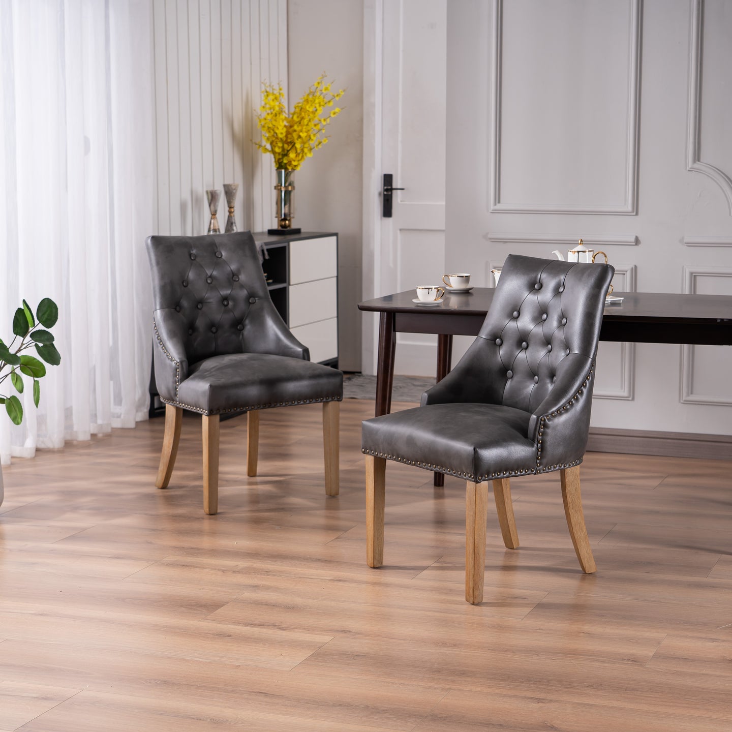 Maya dining chair