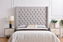 Load image into Gallery viewer, Wing headboard - Queen
